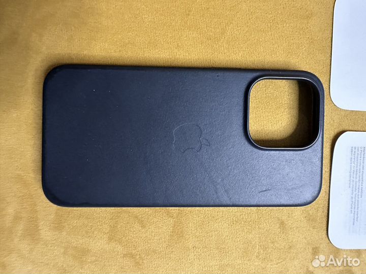 Чехол на iPhone 13 Pro кожаный оригинальный