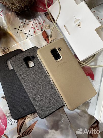 Samsung Galaxy A8 (2018), 4/32 ГБ