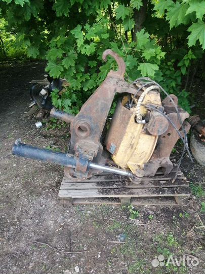 Тилтротатор Engcon без ковша