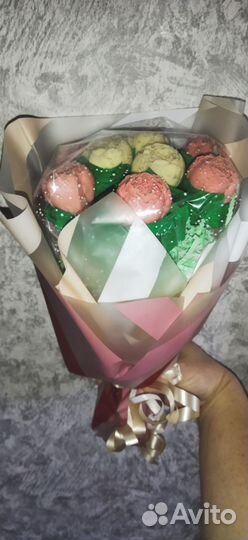 Букет из шоколадных цветов