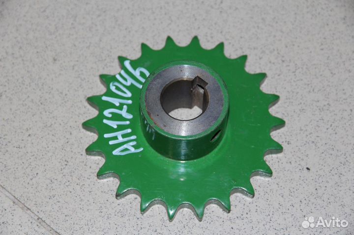 AXE10874 звездочка нижнего вала JD