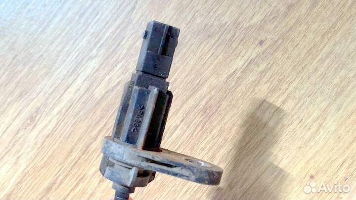 Датчик ABS зад правый Nissan Almera Classic