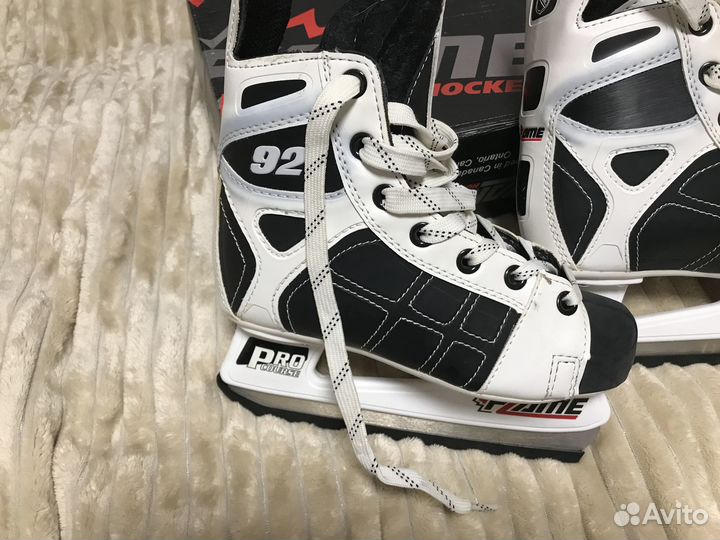 Коньки хоккейные детские 33 размер