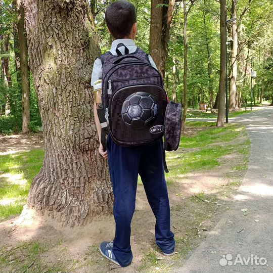 Рюкзак школьный для мальчика новый