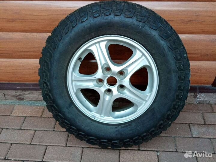 Maxxis Bighorn 225/75 R16