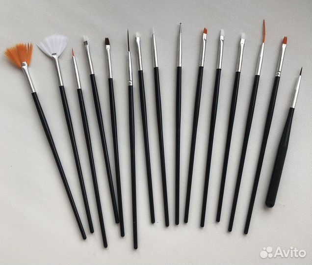 Кисти для маникюра