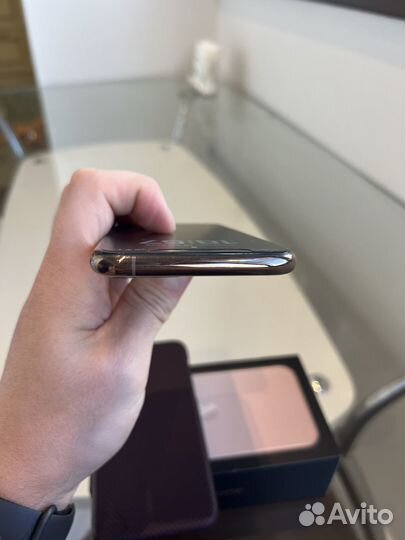 iPhone 11 Pro, 64 ГБ