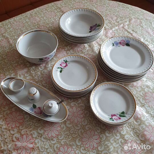 Сервиз (набор посуды) столовый СССР. пфз