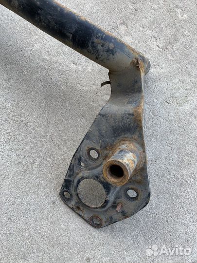 Балка передняя подрадиаторная Audi a6 c5