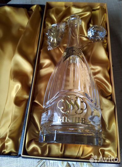 Бутылка хрустальная 1.5л московское подар. короб