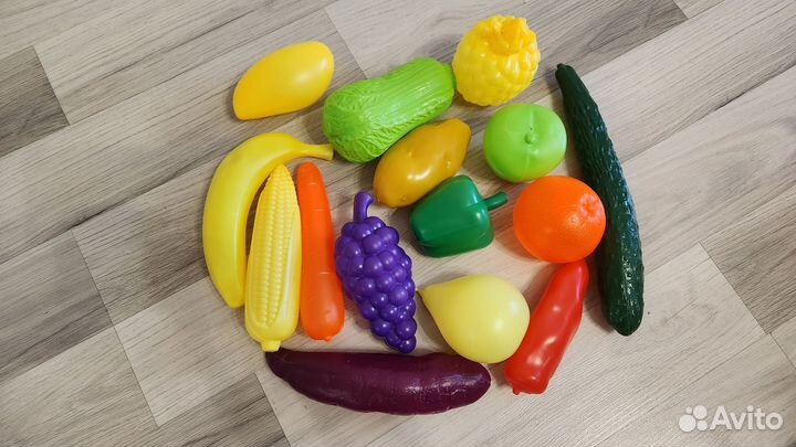 Наборы продуктов, овощи, фрукты, выпечка