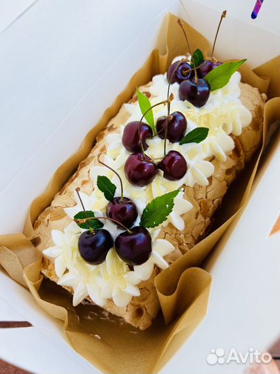 Подарок на день медика: десерты и торты