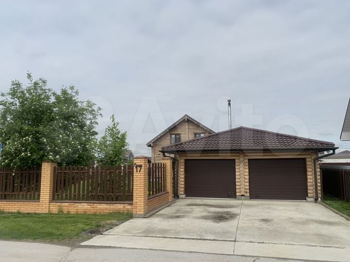 Коттедж 140,7 м² на участке 9,8 сот.