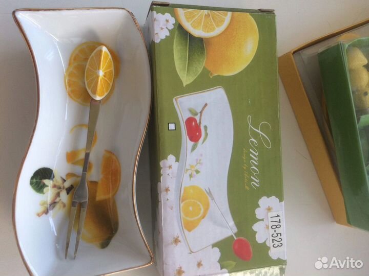 Посуда с лимонами
