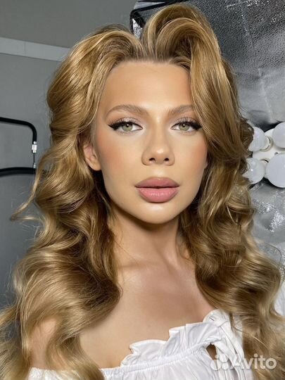 Визажист (макияж плюс прическа)