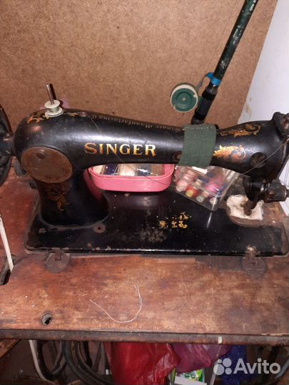 Швейная машина старинная