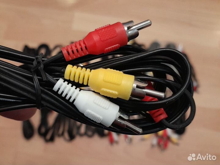 Шнуры для аудио видео техники 3RCA-3RCA