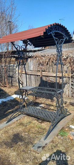 Мангал с крышей
