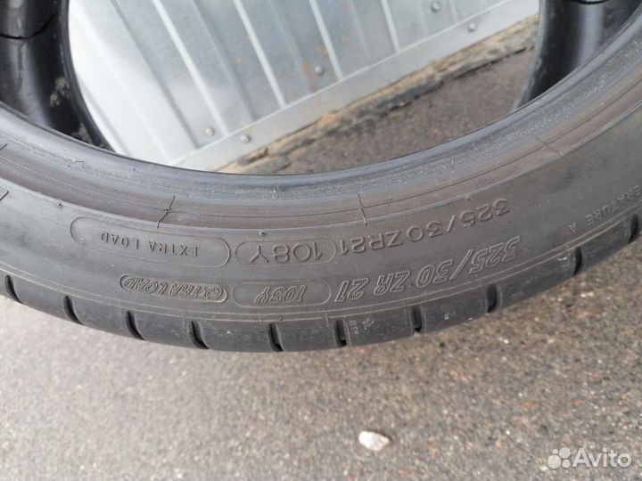 Michelin Pilot Super Sport 285/35 R21 и 325/30 R21