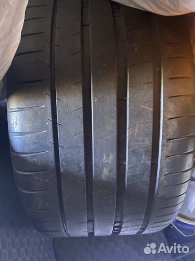 Michelin Pilot Super Sport 295/35 R20