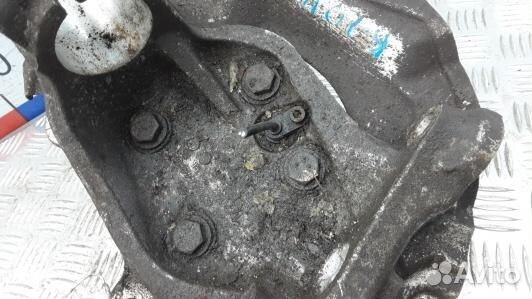 Ступица передняя левая BMW 1 E81 (1KK20K901)