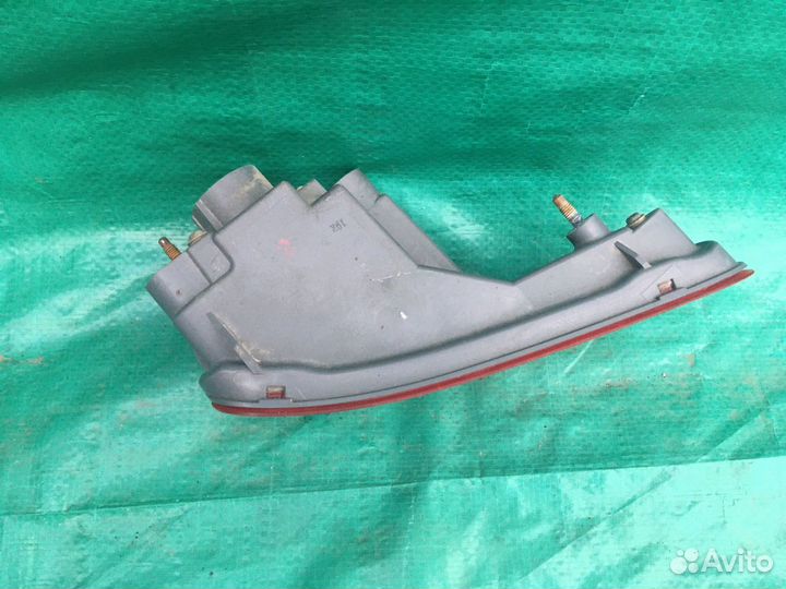 Фонарь задний в бампер левый Nissan Patrol Y62