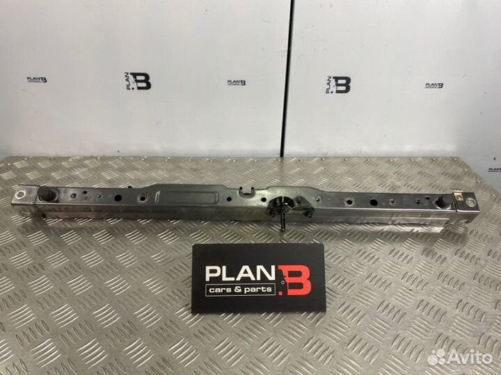 Планка радиатора передняя Toyota Rav4 30 2009