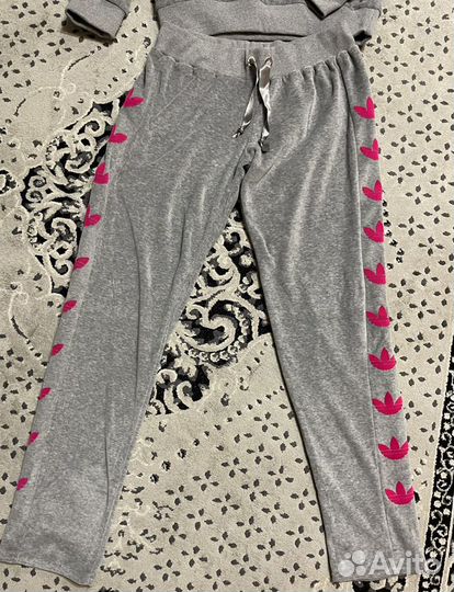 Спортивный костюм новый