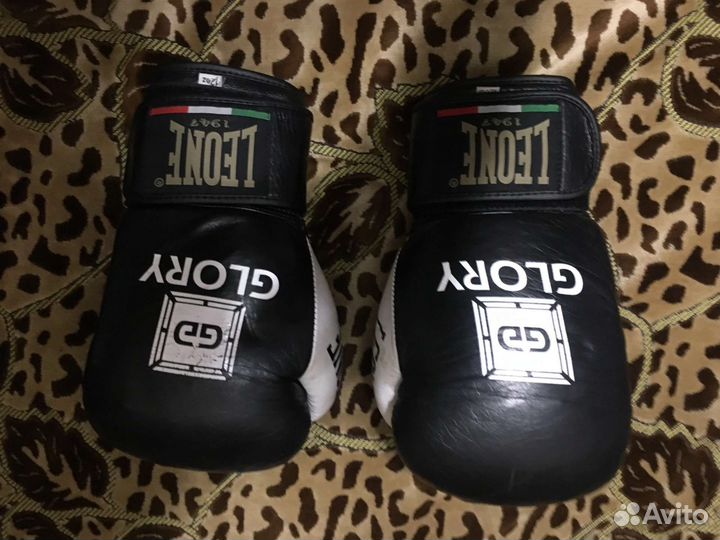 Перчатки боксерские Glory Leone 12 OZ