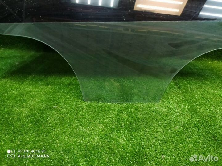 Стекло двери заднее левое Seat Leon 2004-2013