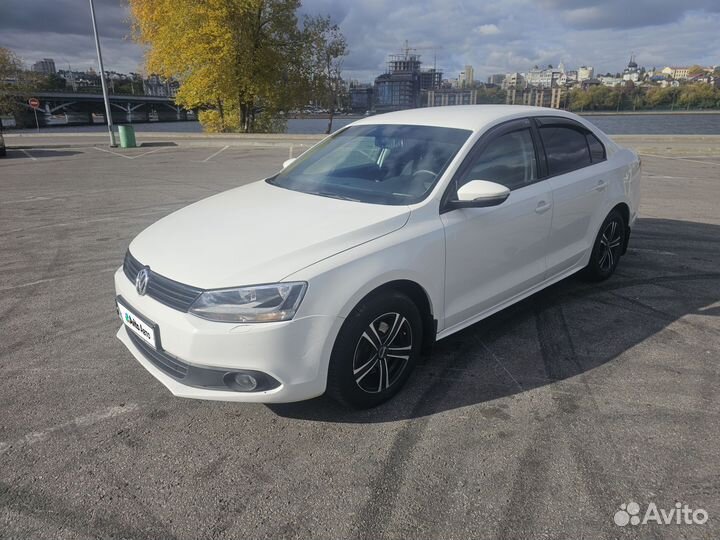 Volkswagen Jetta 1.6 МТ, 2014, 173 000 км