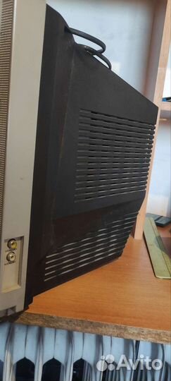 Телевизор бу маленький