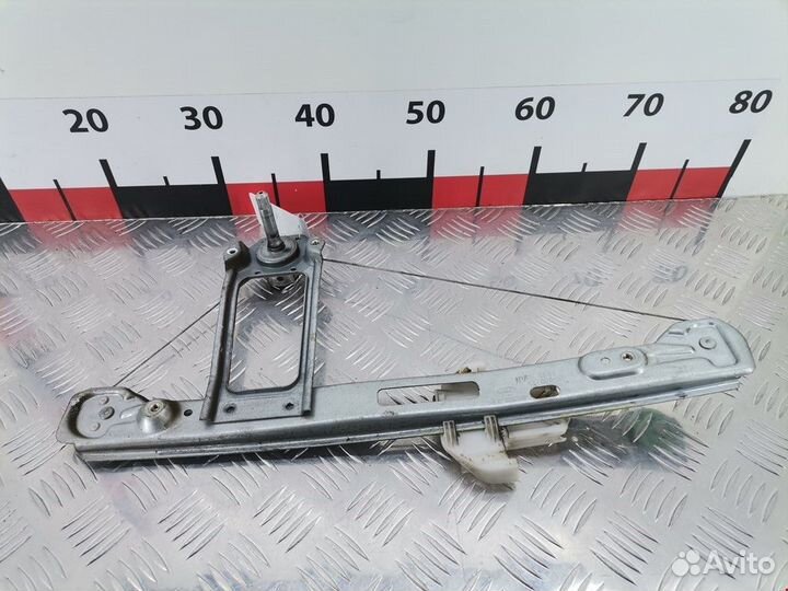 Стеклоподъемник Ford Focus рест. 2003 1331607