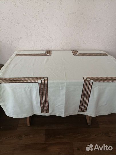 Скатерть 120 *140 см. Вышивка