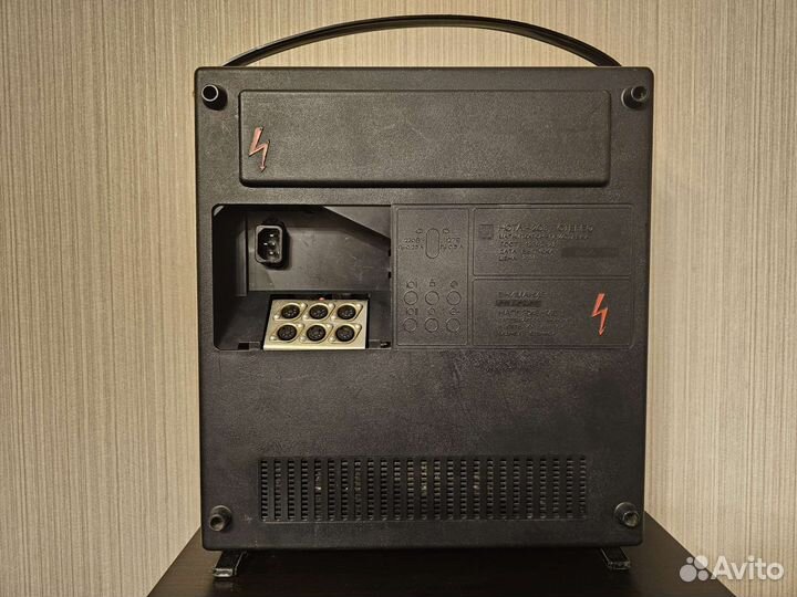 Бабинный магнитофон нота