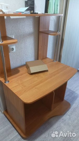 Компьютерный стол