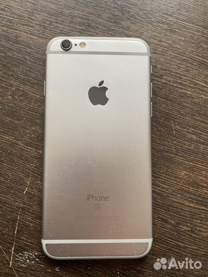 Телефон iPhone 6s