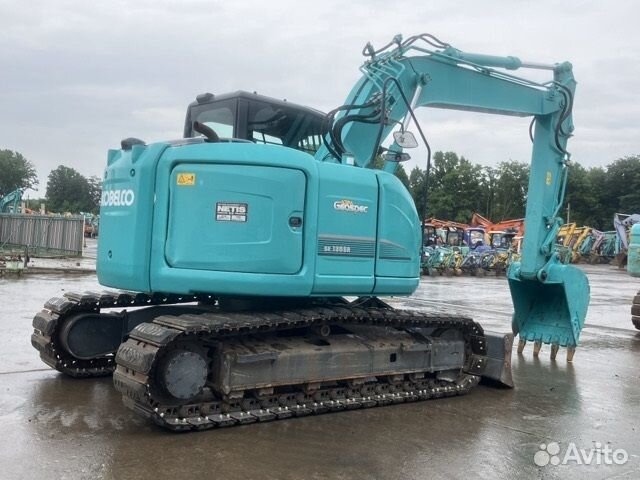 Гусеничный экскаватор Kobelco SK135SR, 2015