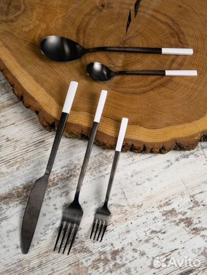 Набор столовых приборов новый