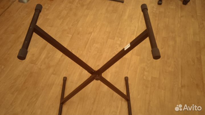 Стойка для клавишных инструментов