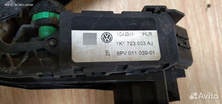 Педаль газа Volkswagen Passat