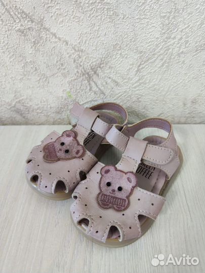 Сандалии для девочки