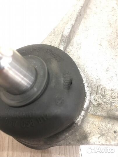 Рычаг верхний передний правый Mercedes Benz S500L