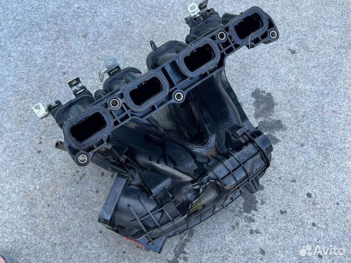 Впускной коллектор lancer 10