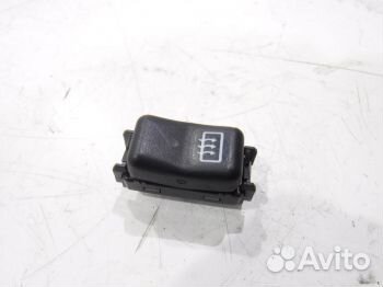 Кнопка обогрева заднего стекла