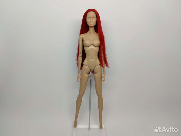 Fashion Explorer Vanessa Perrin на теле mengf