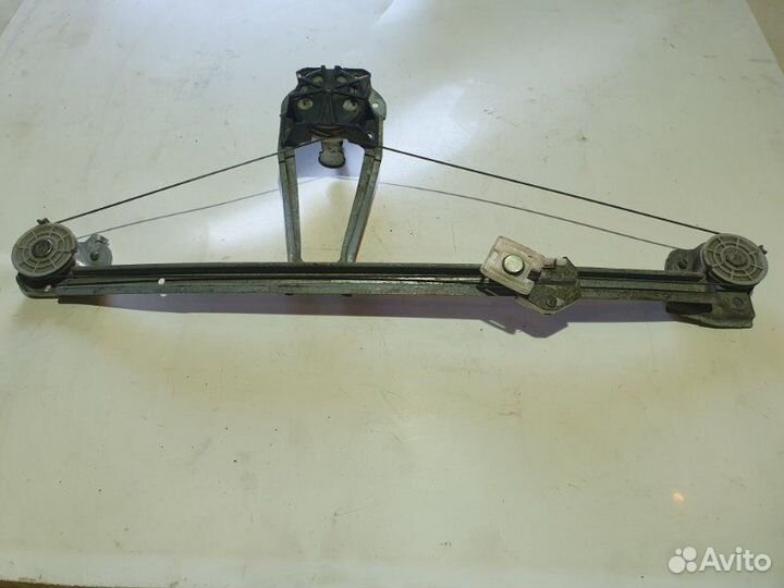 Стеклоподъемник задний правый Mercedes-Benz