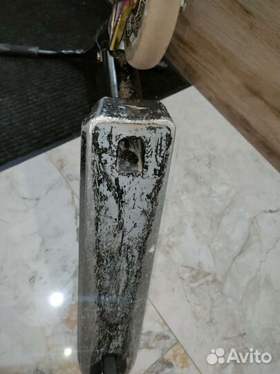 Трюковой самокат