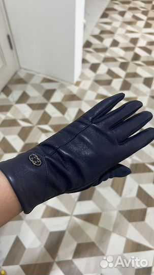 Перчатки женские кожанные, синие.Новые