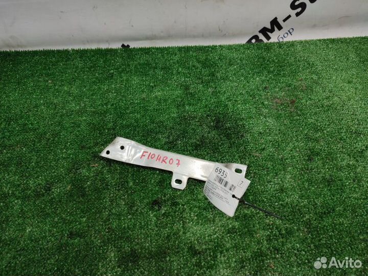 Кронштейн усилителя бампера правый Bmw 530I F10